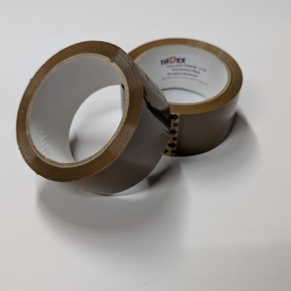 Taśma klejąca brązowa - 1 rolka.